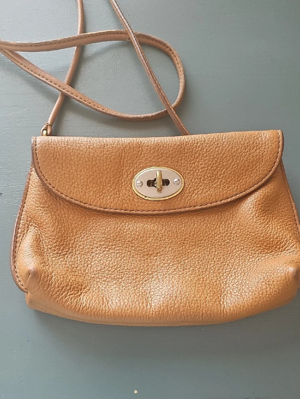 Fossil Turnlock Crossbody Bag Womens‎ Small Brown Cognac Pebbled Leather Size S